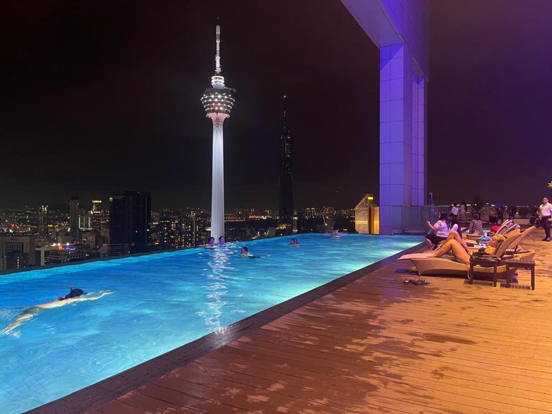 Appartamento The Platinum Klcc By Faced Kuala Lumpur Esterno foto